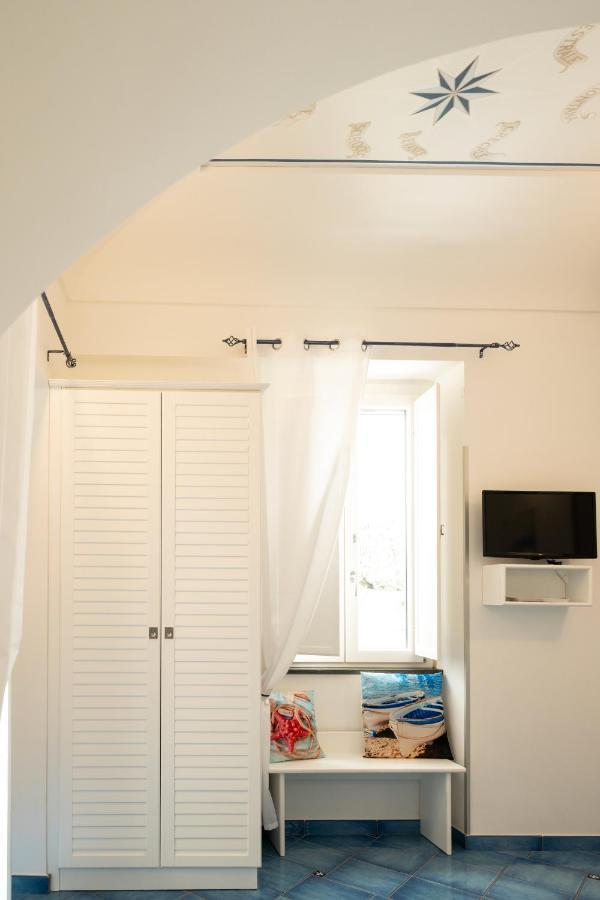 Scirocco - Amazing Flat With Terrace In The Center Appartement Amalfi Buitenkant foto