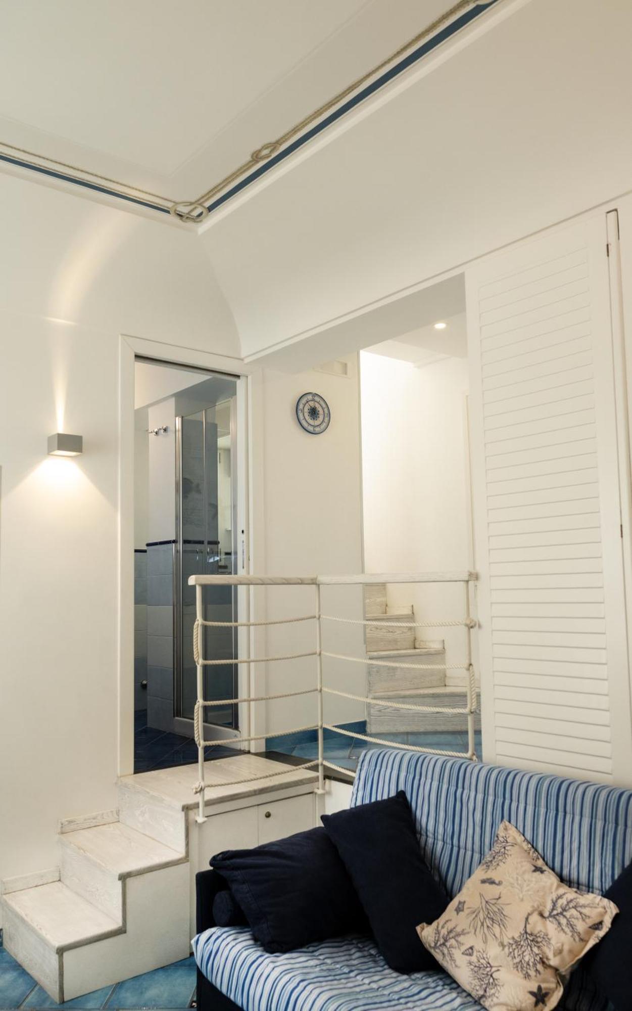 Scirocco - Amazing Flat With Terrace In The Center Appartement Amalfi Buitenkant foto