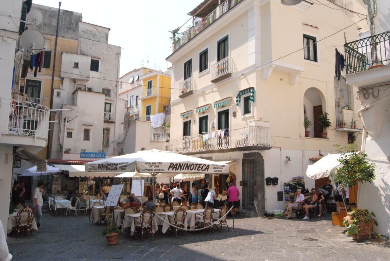 Scirocco - Amazing Flat With Terrace In The Center Appartement Amalfi Buitenkant foto